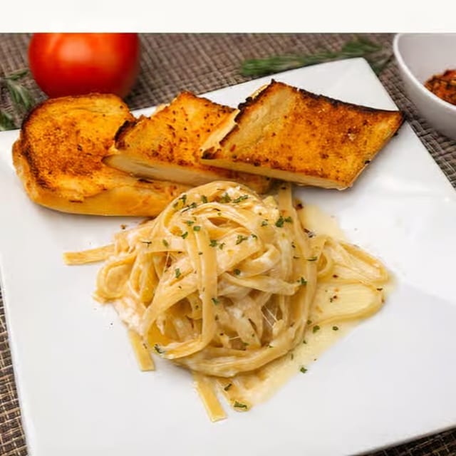 Alfredo.