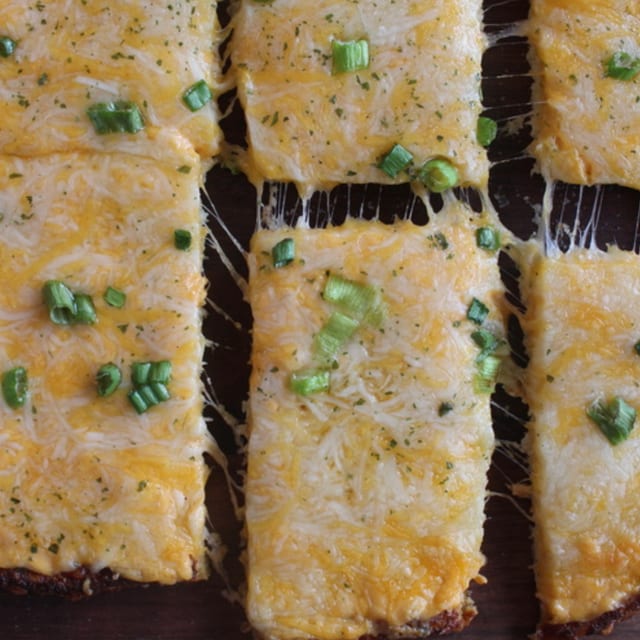 Alfredo cheese bread.